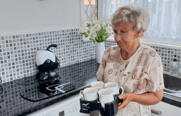 Margaret with Muggi Cup Holder